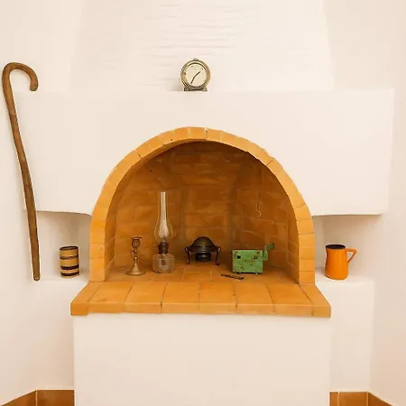 Charming White House Retreat With Balcony In Paros Lefkes Apartment *