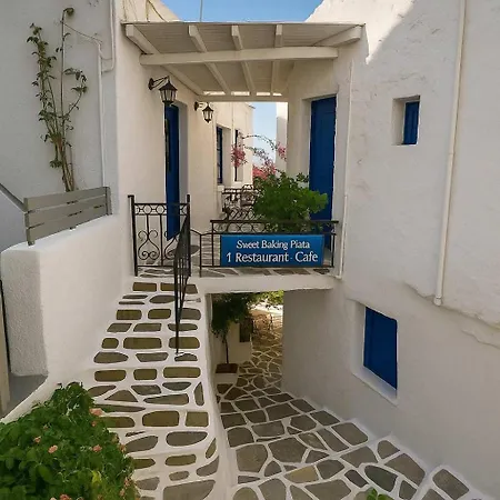 Apartment Charming White House Retreat With Balcony In Paros Lefkes