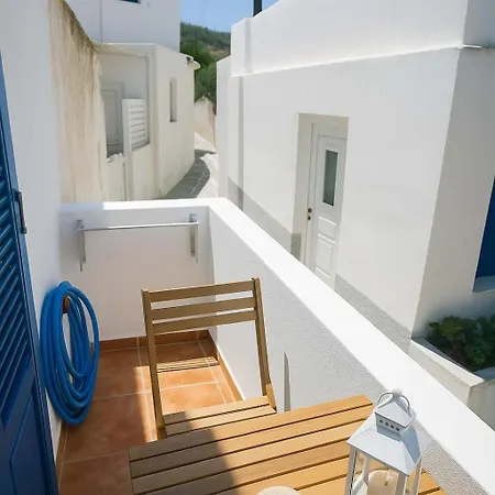 Charming White House Retreat With Balcony In Paros Lefkes Lefkes (Paros)